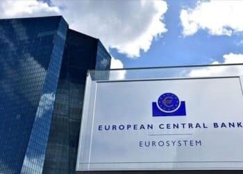 كبير الاقتصاديين بالمركزي الأوروبي يتوقع استمرار رفع أسعار الفائدة