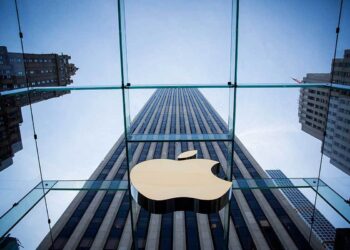أنباء عن تطوير شركة Apple أداتها الخاصة لمنافسة ChatGPT