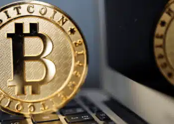 البتكوين يستمر في التعافي بفضل العملاق المالي “باي بال”