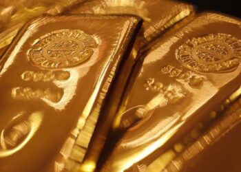 تراجع أسعار الذهب لأدنى مستوى خلال ثلاثة أسابيع قبل صدور البيانات الأمريكية