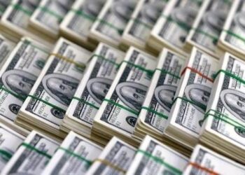 ارتفاع مكاسب الدولار لتصل إلى أعلى مستوى خلال أسبوع بعد صدور بيانات التضخم