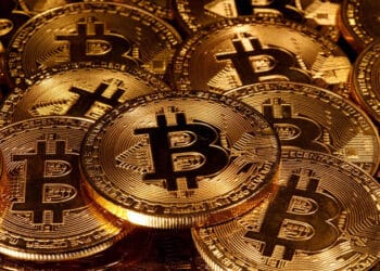 انخفاض البتكوين بسبب الابتعاد عن المخاطرة قبل خطاب ”جيروم باول”