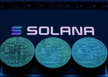 تنافس متباين في سوق العملات الرقمية، وعملة سولانا ترتفع 7%