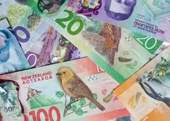 انخفاض الدولار النيوزيلندي إلى أدنى مستوى خلال 4 أشهر بناءً على توقعات الفائدة