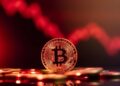تواصل العملات المشفرة التراجع.. بتكوين تهبط 3% وتقترب من 90 ألف