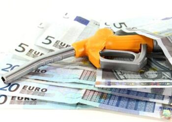 خسر سعر النفط الخام برنت مستوياته القمة التي استمرت لمدة 4 أشهر بسبب عمليات التصحيح وجني الأرباح