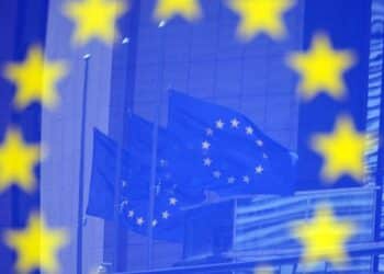 هبوط الأسهم الأوروبية لأدنى مستوى لها خلال شهر بسبب المخاوف من الصين وارتفاع أسعار الفائدة