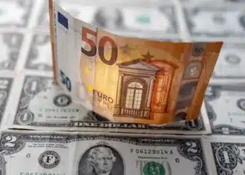 اليورو يستمر بالتعافي بسبب توقعات برفع أسعار الفائدة