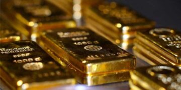 الذهب يعمق خسائره إلى أدنى مستوى في أسبوع بسبب ارتفاع العوائد الأمريكية
