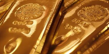 تراجع أسعار الذهب لأدنى مستوى خلال ثلاثة أسابيع قبل صدور البيانات الأمريكية