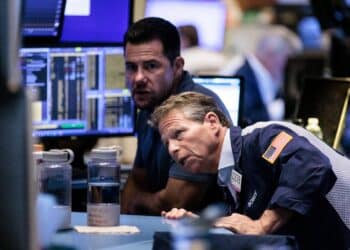 ارتفاع مؤشر ستاندرد آند بورز بشكل طفيف قبيل صدور بيانات التضخم الأمريكية