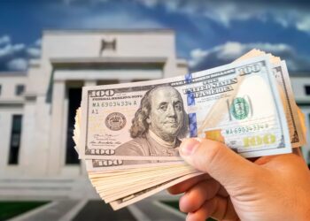 مذكرة لـ Bank of New York Mellon: الدولار لن يفقد مكانته على الرغم من توسع بريكس