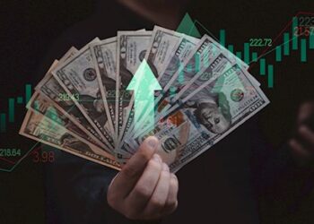 الدولار الأمريكي يضغط على عملات السلع ويدفعها نحو الانخفاض بنحو 1%‏