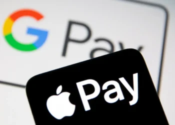 لماذا تسعى واشنطن للعمل مع “أبل” و”غوغل” بنفس الطريقة التي تتعامل بها البنوك الكبرى؟