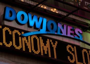 تحقيق الداو جونز ومؤشر S&P 500 إغلاقاً قياسياً جديداً بفضل أداء إيجابي من إنفيديا