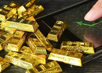ترقب الذهب وارتفاع قياسي للأسهم في الأسواق المالية