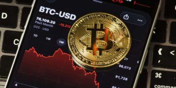 عوامل رئيسية ترسم مستقبل بيتكوين وتوقعات بقاع محتمل خلال 2026